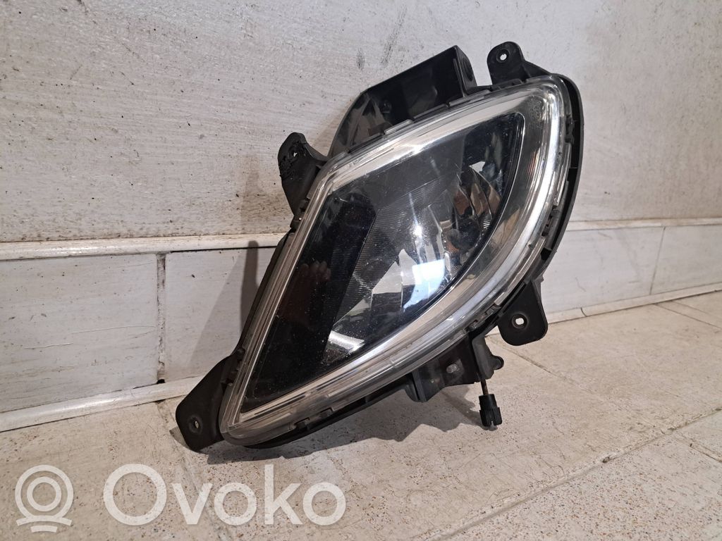 Hyundai ix20 Światło przeciwmgłowe przednie 