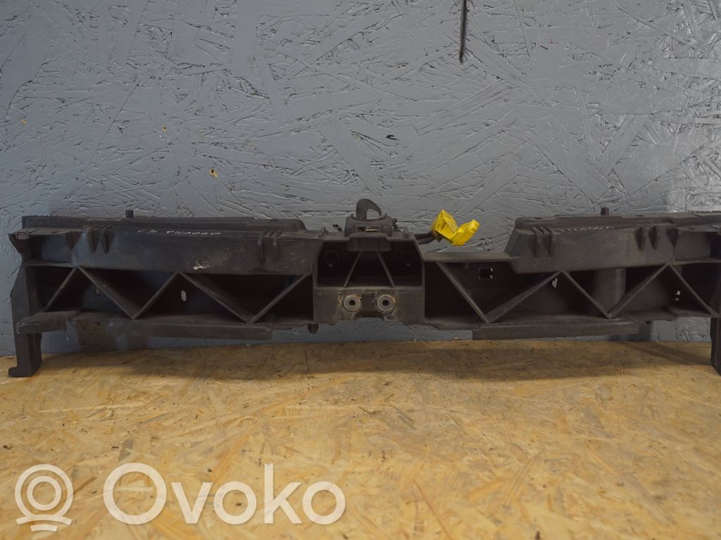 Citroen C3 Picasso Viršutinė dalis radiatorių panelės (televizoriaus) 