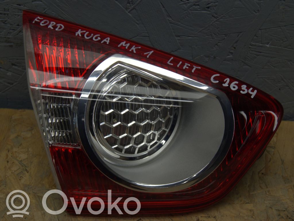 Ford Kuga I Takavalot 