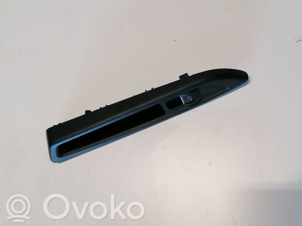 Electric window control switch   AV11R226A36,3700282,GJ4PA