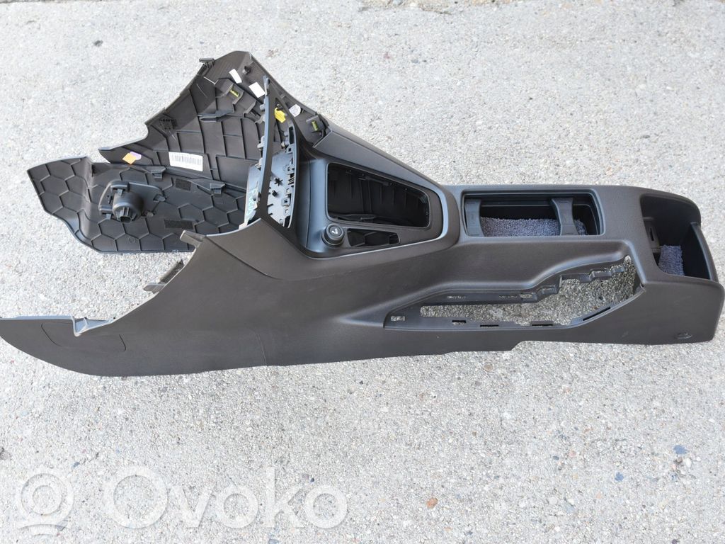 Center console   168294,100KM