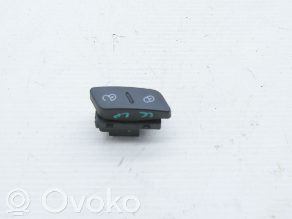 Volkswagen PASSAT CC Central locking switch button 