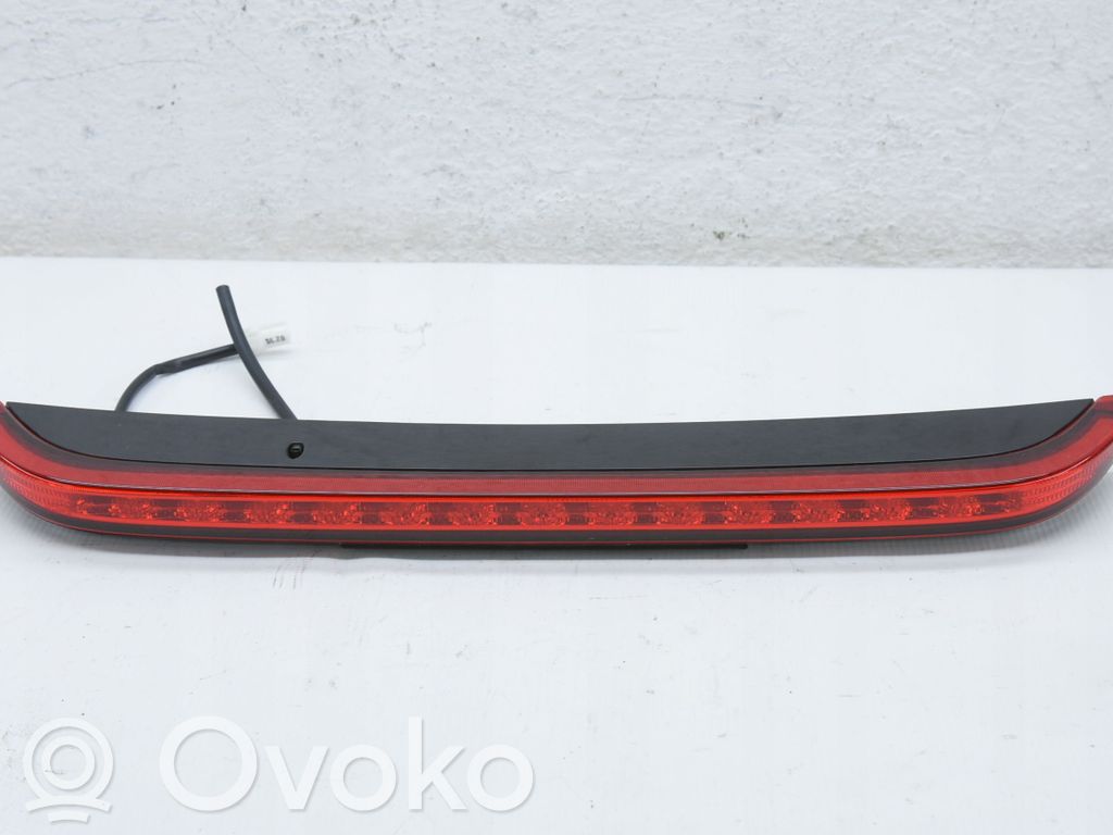 KIA Ceed Third/center stoplight 