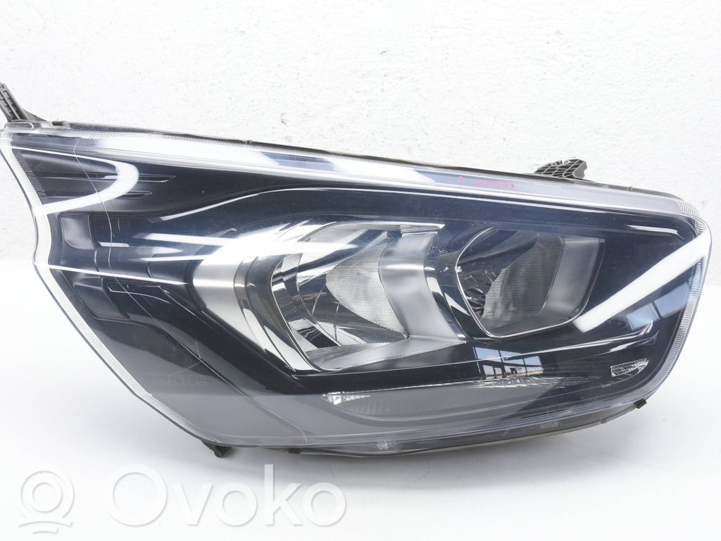 Ford Transit Custom Headlight/headlamp 