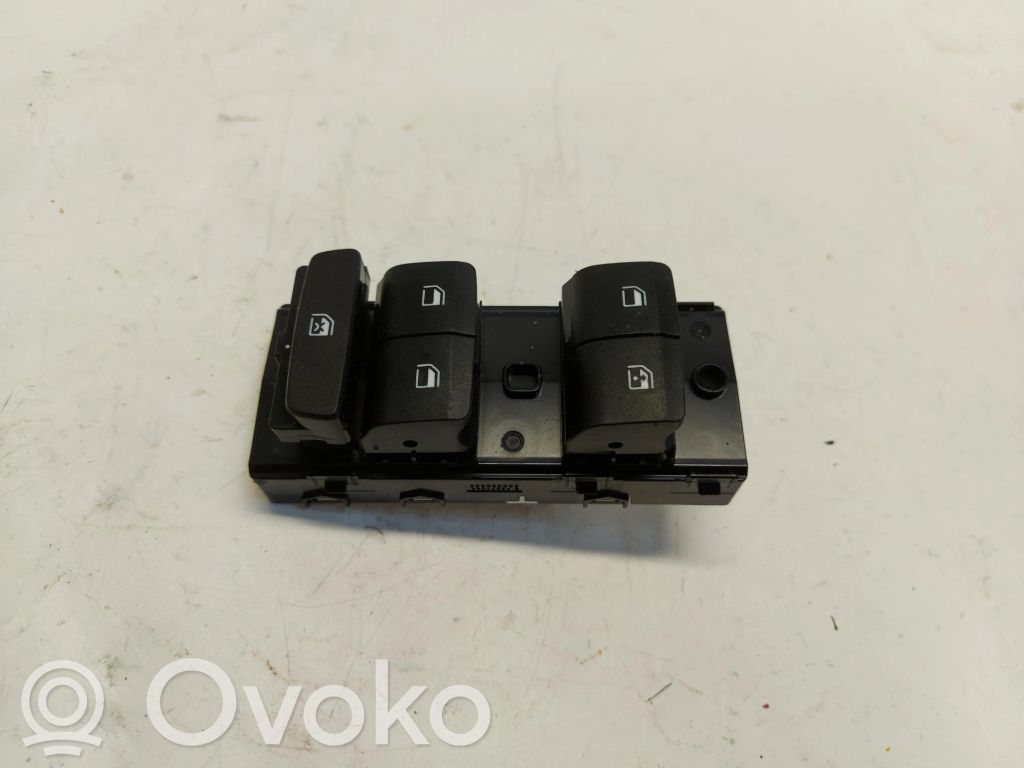 Hyundai Bayon Interruptor de la ventanilla de ventilación 