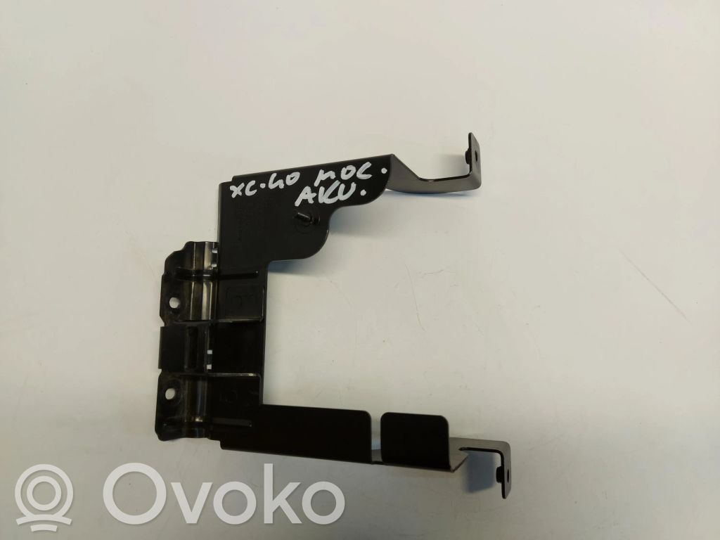 Volvo XC40 Battery bracket 