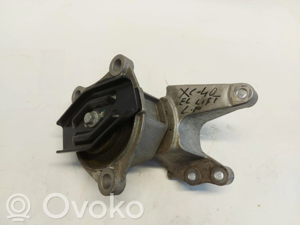 Volvo XC40 Engine mount vacuum valve 