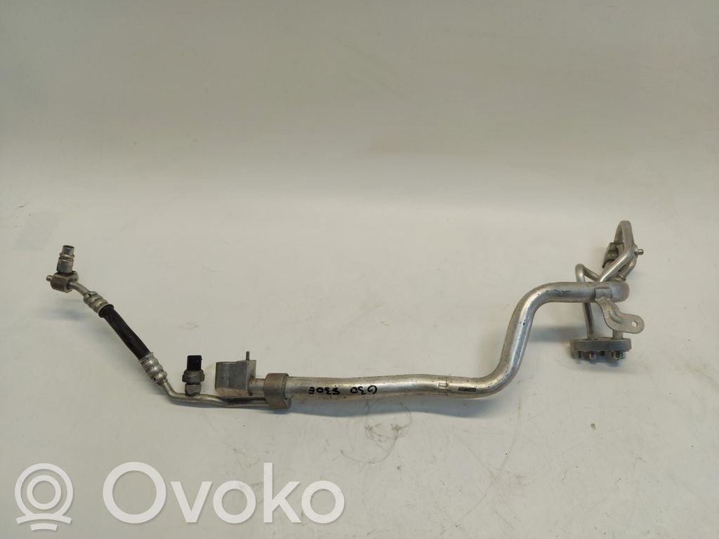 BMW 5 G30 G31 G38 Conductă/furtun aer condiționat (A/C) 