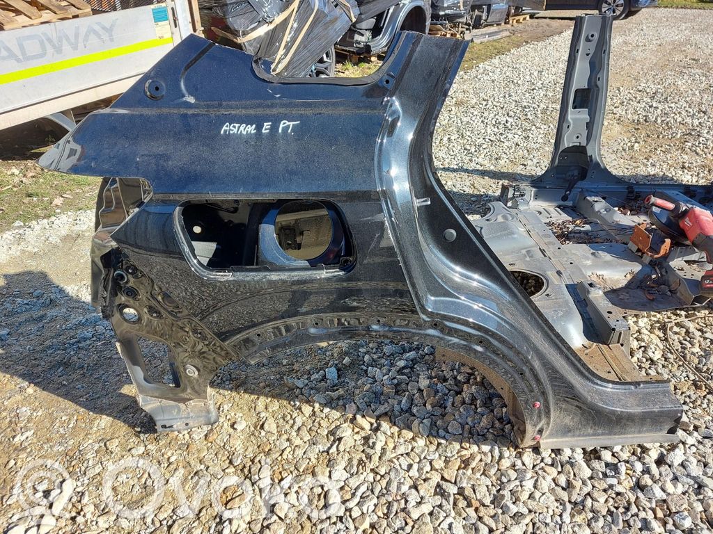Ćwiartka tylna   RENAUSBLO87029840,RENAUSBLO87029840