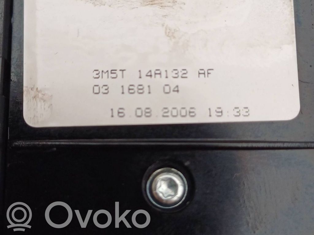 Electric window control switch   3M5T14A132