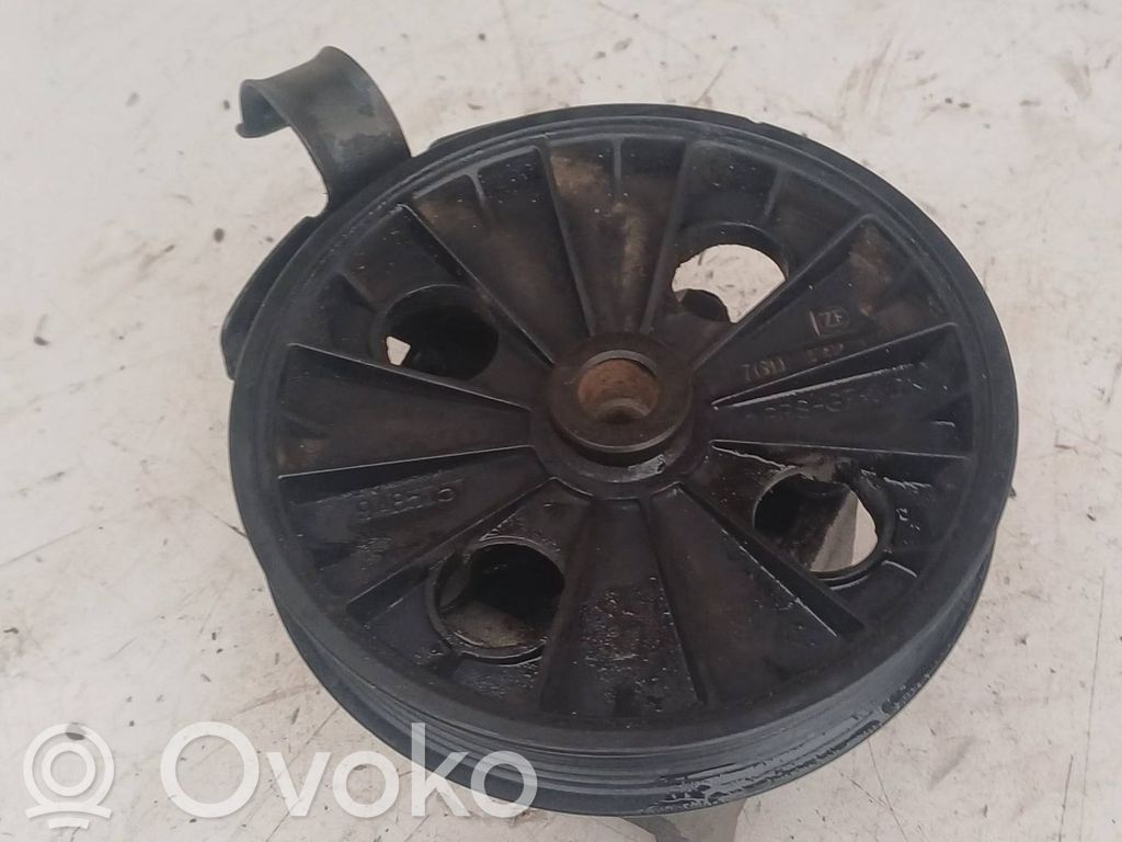 Ohjaustehostimen pumppu   761133112