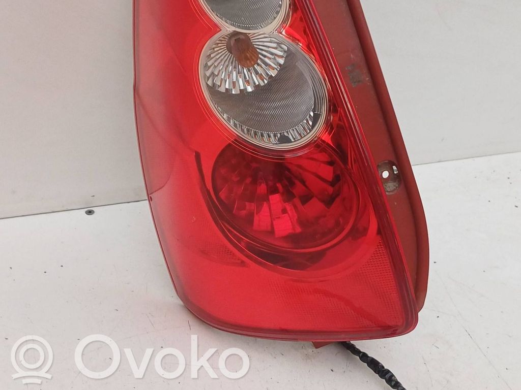 Mazda 5 Rear/tail lights 