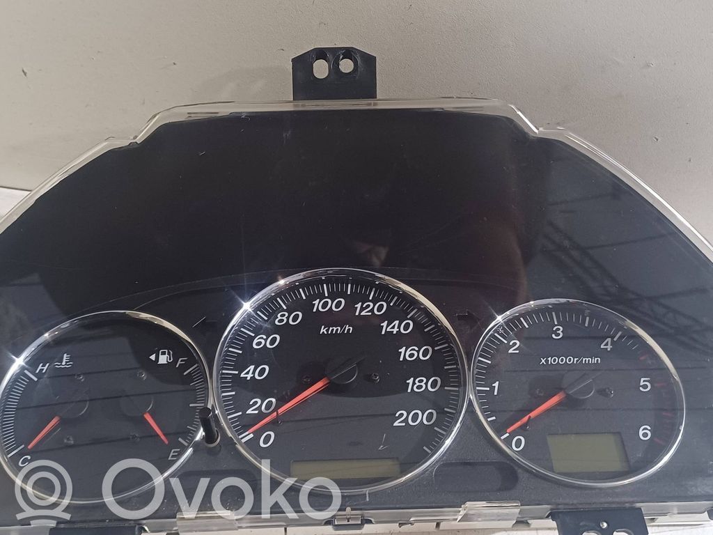 Mazda MPV Spidometrs (instrumentu panelī) 