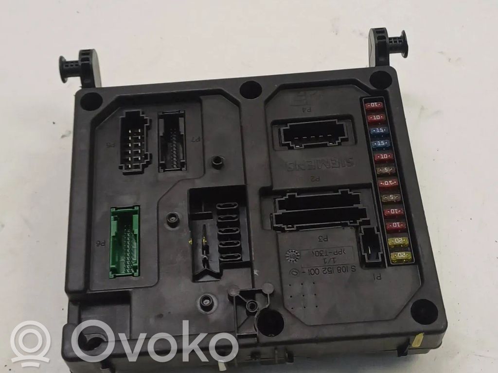 Ford Galaxy Fuse module 