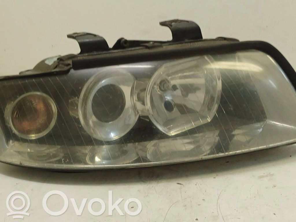 Audi A4 S4 B6 8E 8H Scheinwerfer 