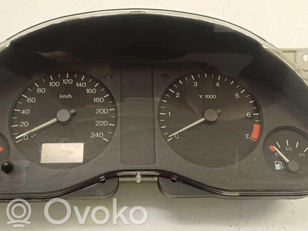 Volkswagen Sharan Speedometer (instrument cluster) 