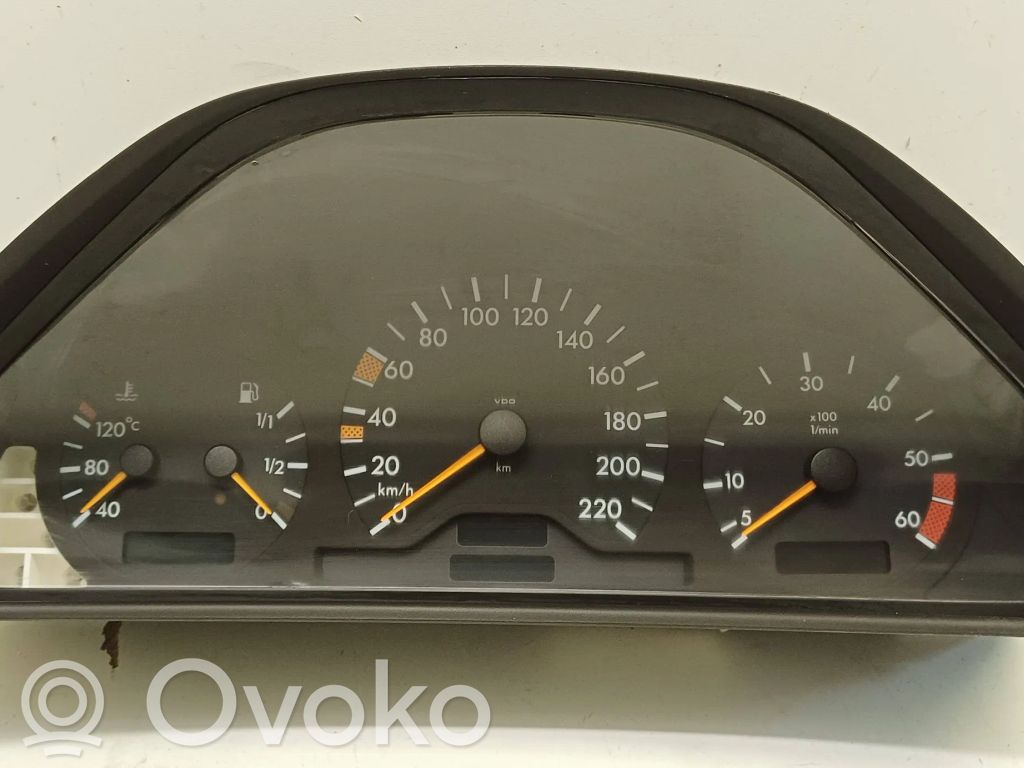Mercedes-Benz E W210 Speedometer (instrument cluster) 