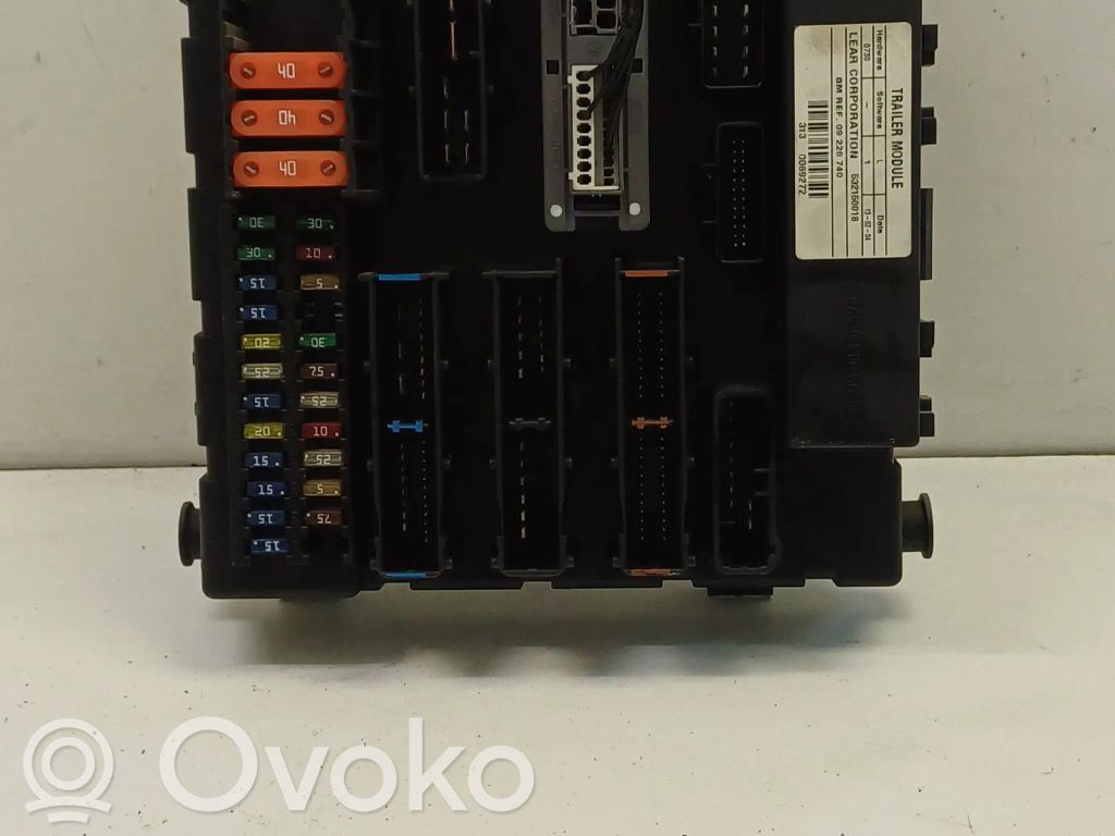 Opel Vectra C Fuse module 