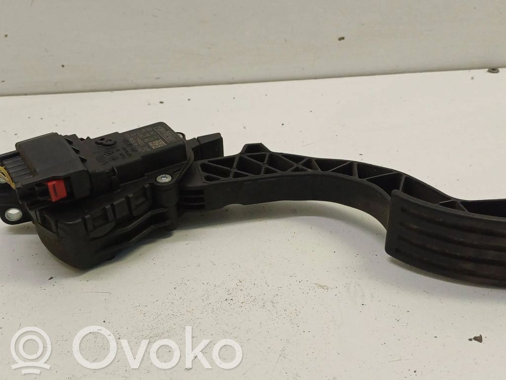 Ford Focus Accelerator throttle pedal 