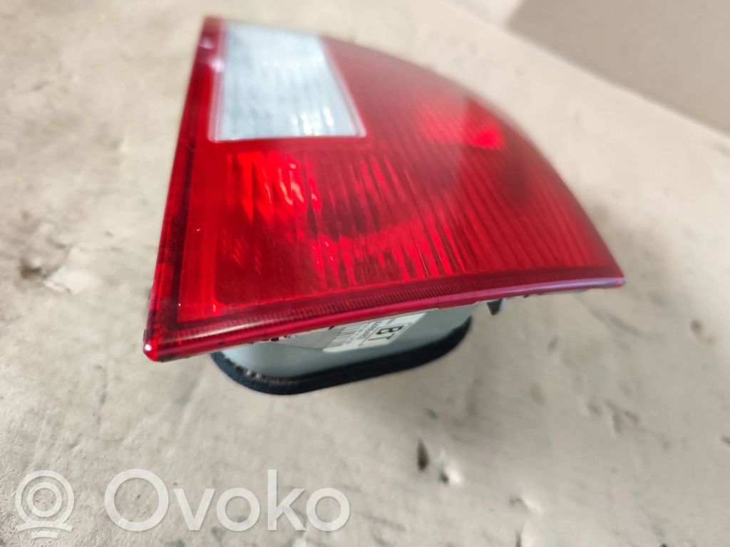 Lampy tylnej klapy bagażnika   443531,24469463,13184024