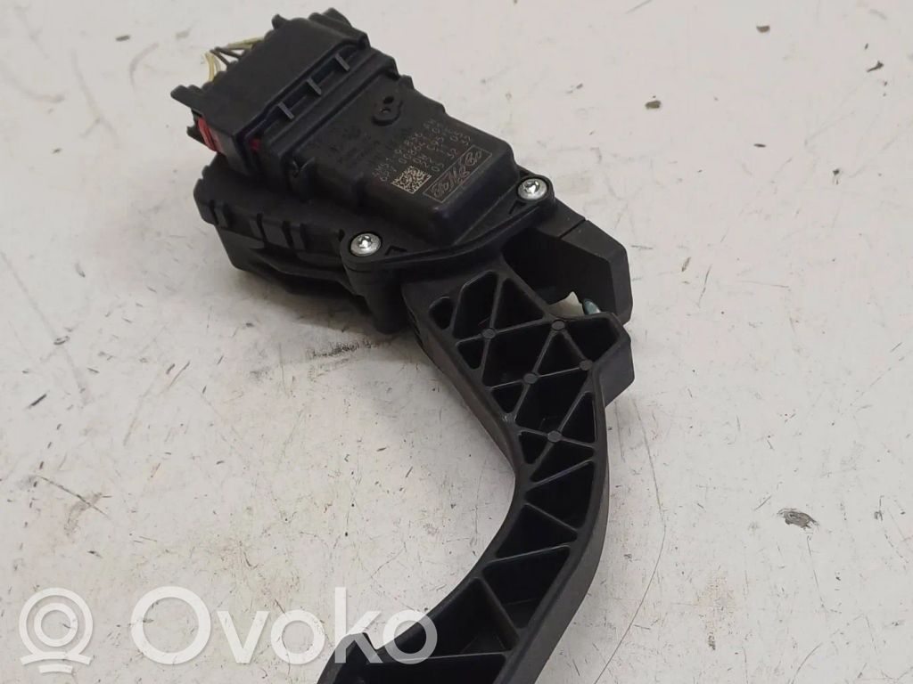 Mazda 5 Accelerator throttle pedal 