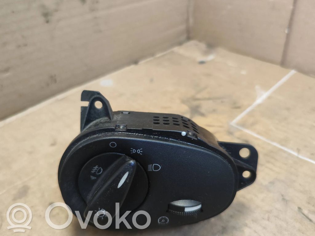 Ford Focus Light switch 