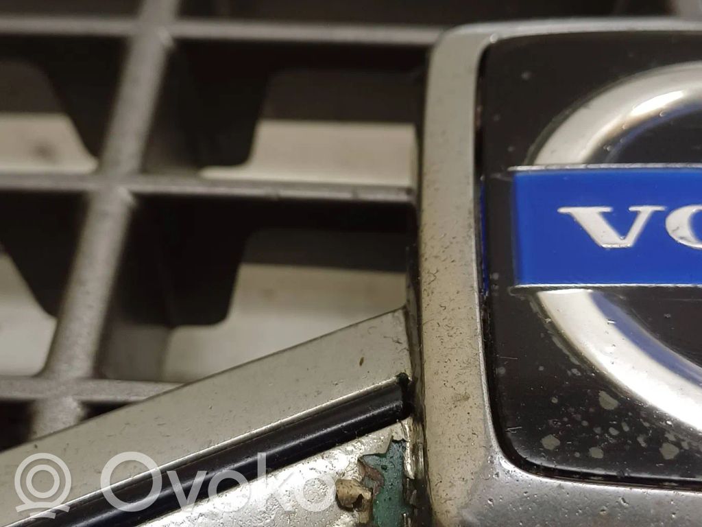 Volvo S60 Front grill 