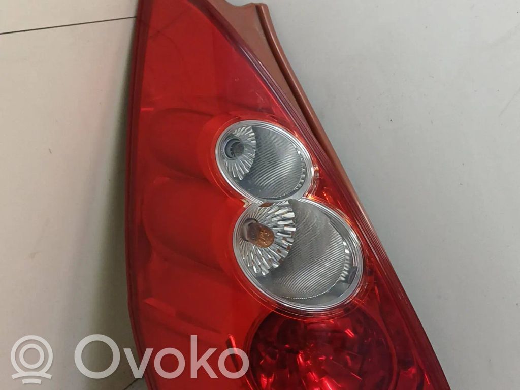 Mazda 5 Rear/tail lights 