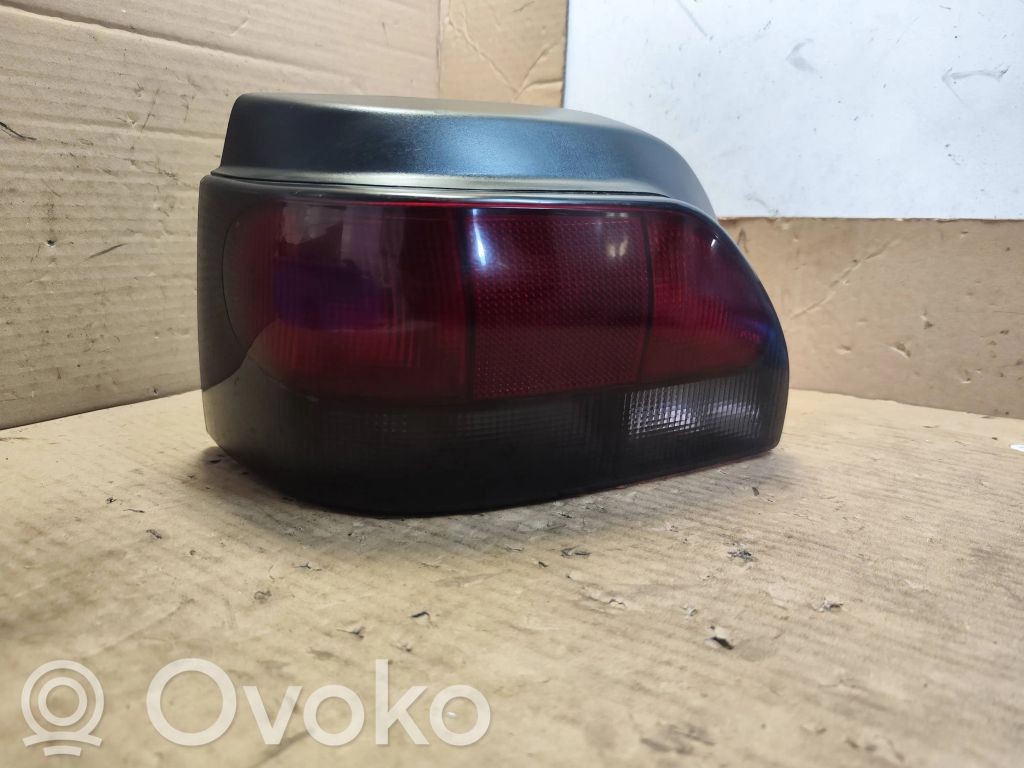 Renault Clio I Rear/tail lights 