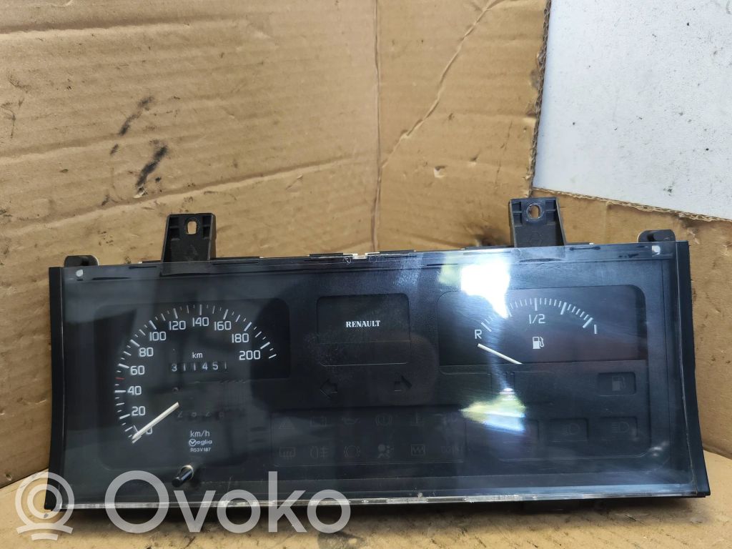 Renault Clio I Speedometer (instrument cluster) 