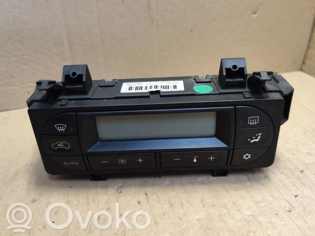 Citroen C3 Climate control unit 