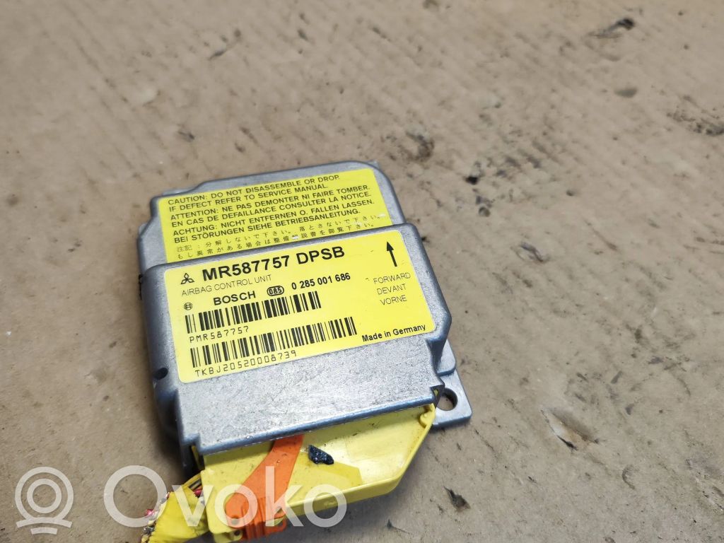 Mitsubishi Colt Sterownik / Moduł Airbag 