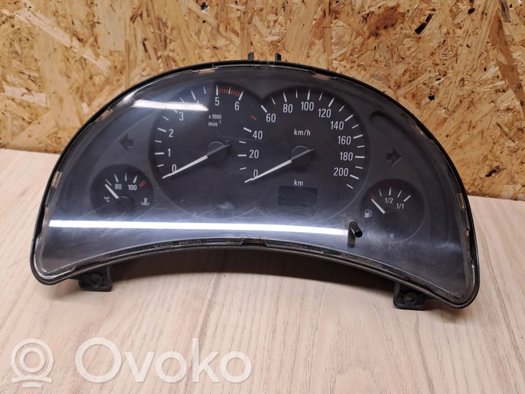 Opel Corsa C Speedometer (instrument cluster) 