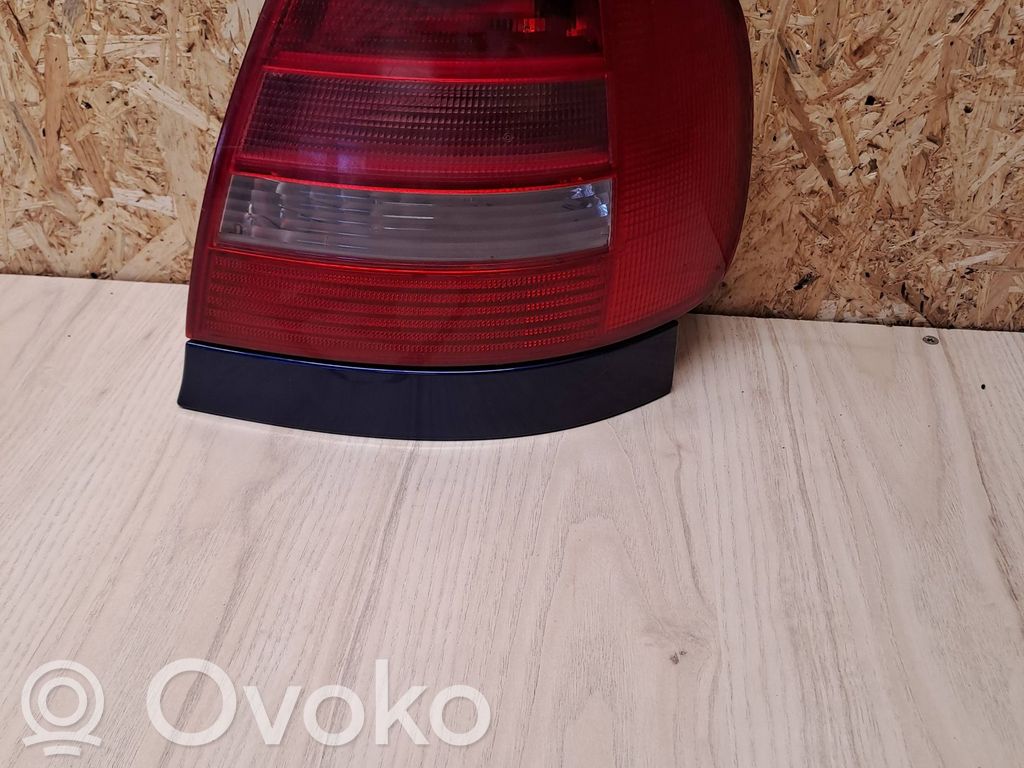 Audi A4 S4 B5 8D Luci posteriori 