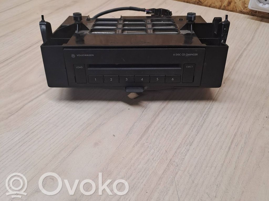 Volkswagen PASSAT B6 CD/DVD keitiklis 