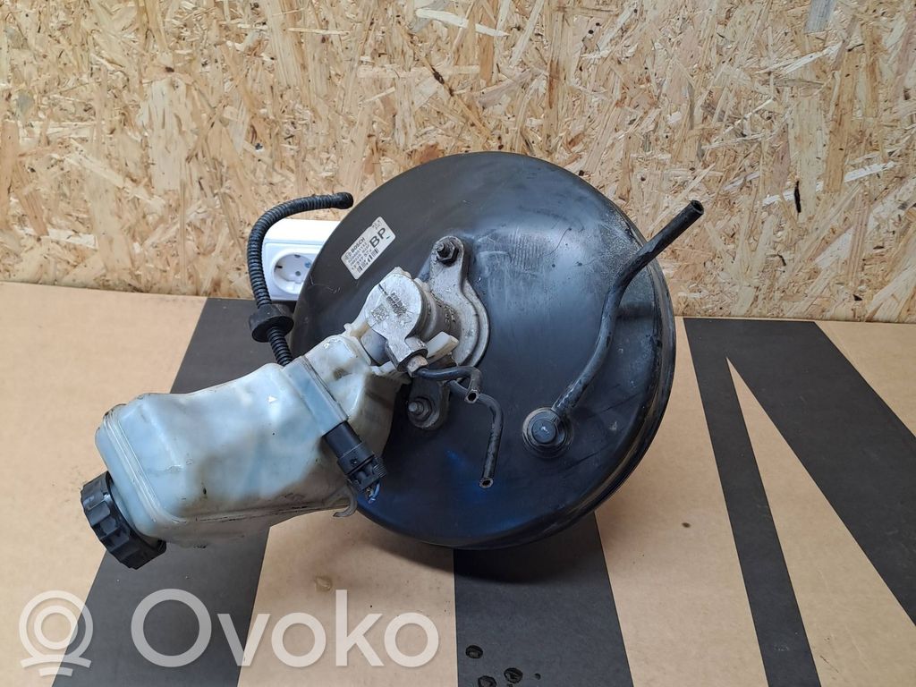 Opel Corsa D Wspomaganie hamulca 