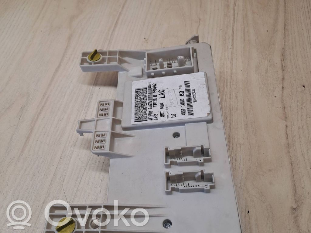 Ford Focus Fuse module 