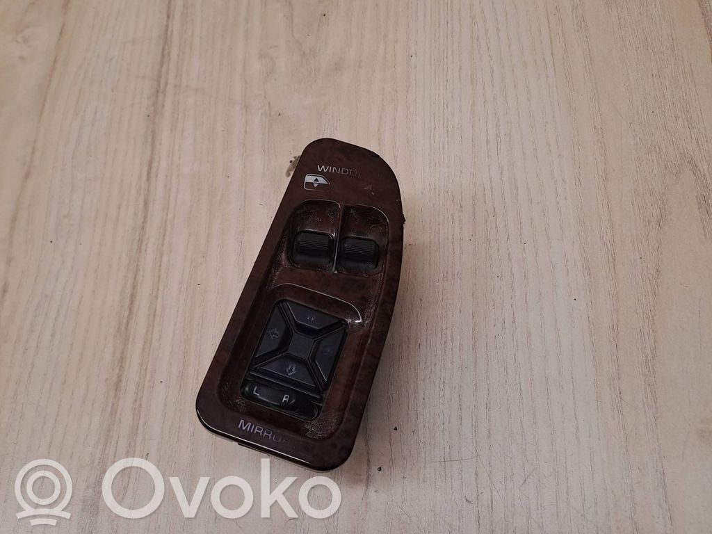 Chrysler Voyager Wing mirror switch 