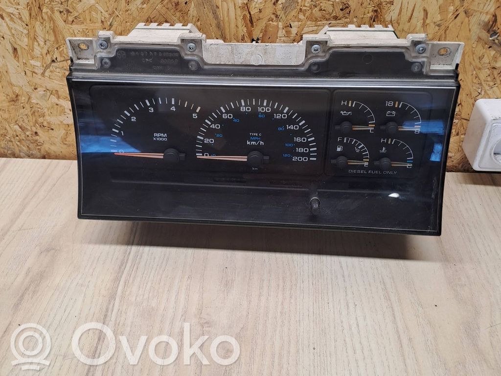 Chrysler Voyager Speedometer (instrument cluster) 