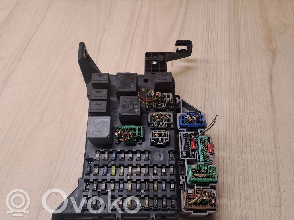 Ford Mondeo Mk III Ramka / Moduł bezpieczników 