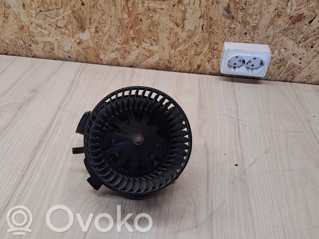 Peugeot 307 Mazā radiatora ventilators 