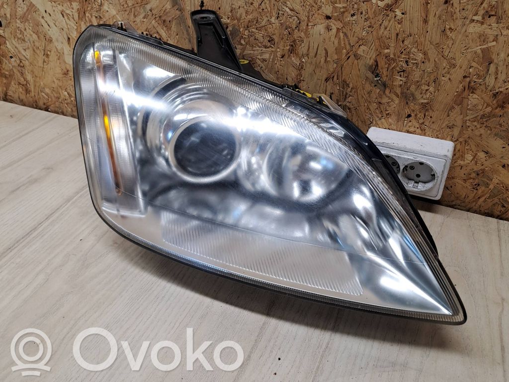 Ford Focus C-MAX Headlight/headlamp 