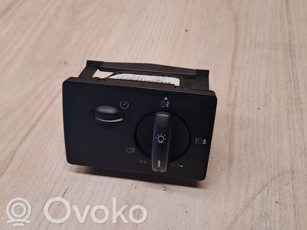 Ford Focus C-MAX Light switch 