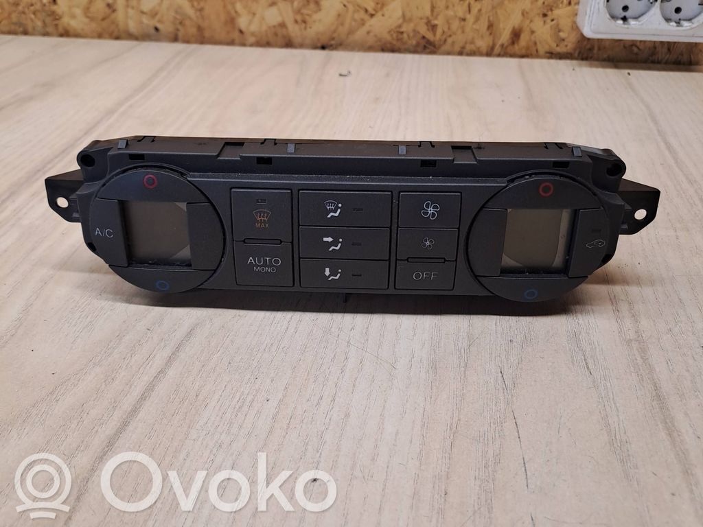 Ford Focus C-MAX Climate control unit 
