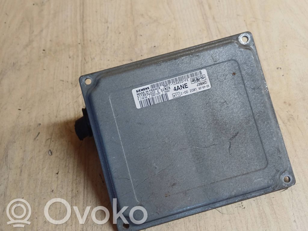 Ford Focus C-MAX Engine control unit/module 