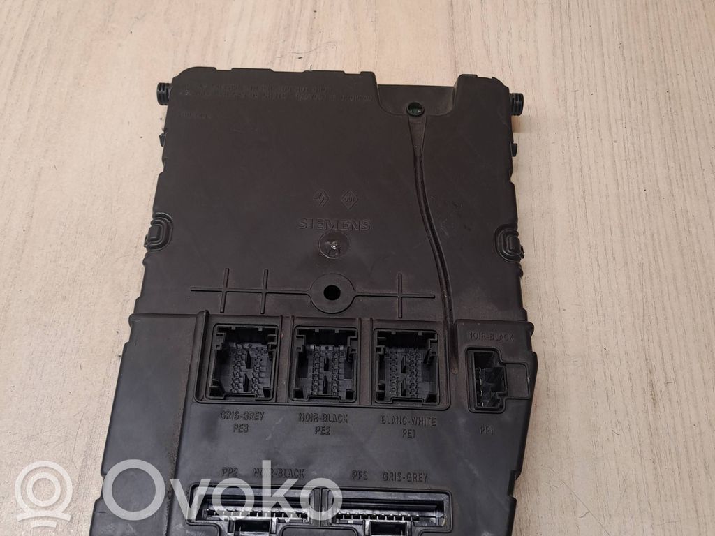 Renault Megane II Fuse module 
