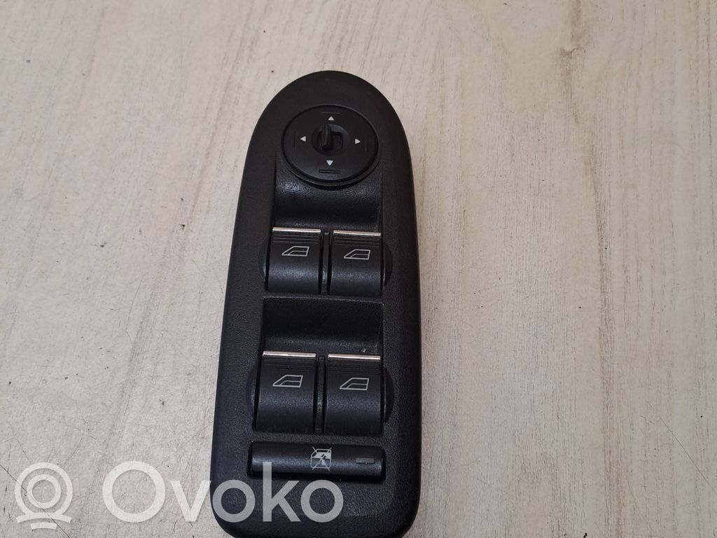 Ford Focus C-MAX Electric window control switch 