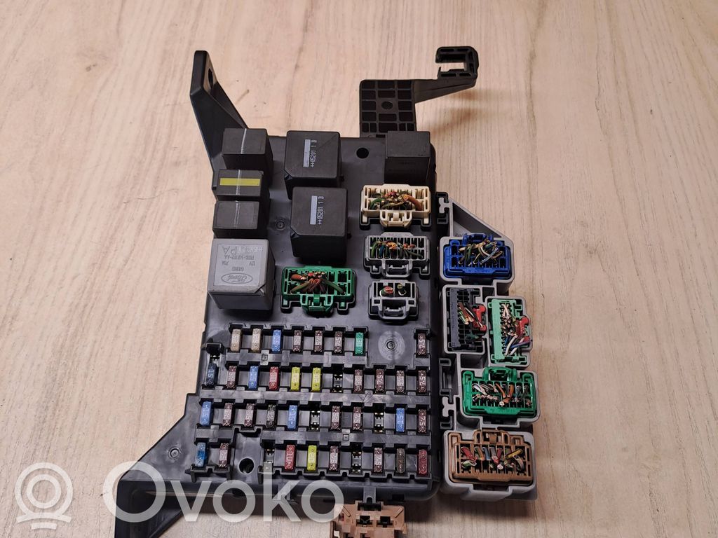 Ford Mondeo Mk III Fuse box set 