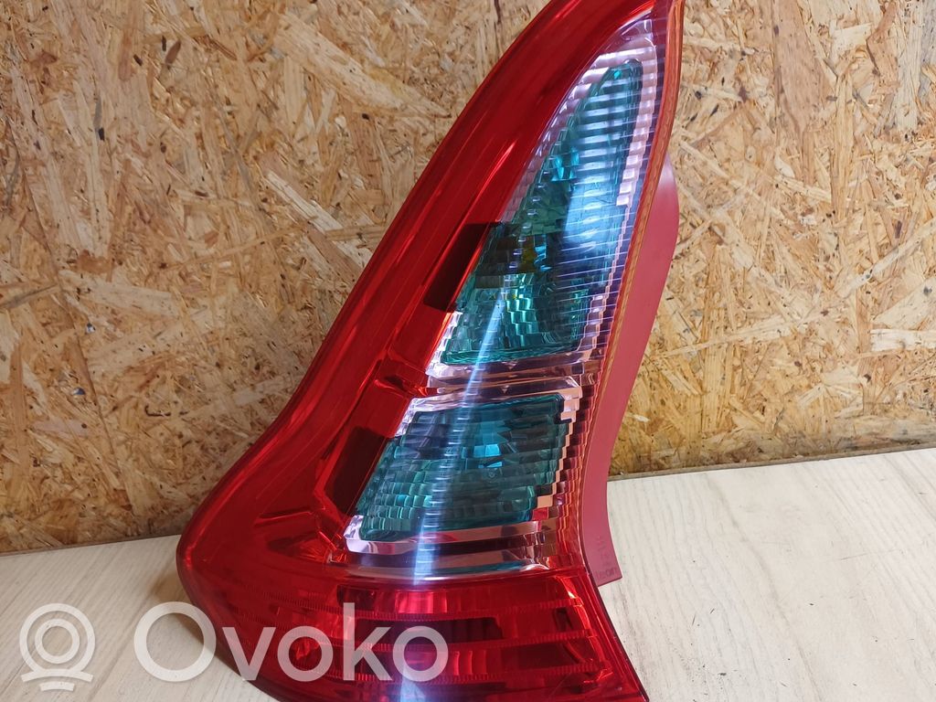 Lampă spate în caroserie   089796