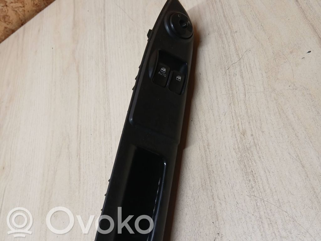 Hyundai Getz Electric window control switch 